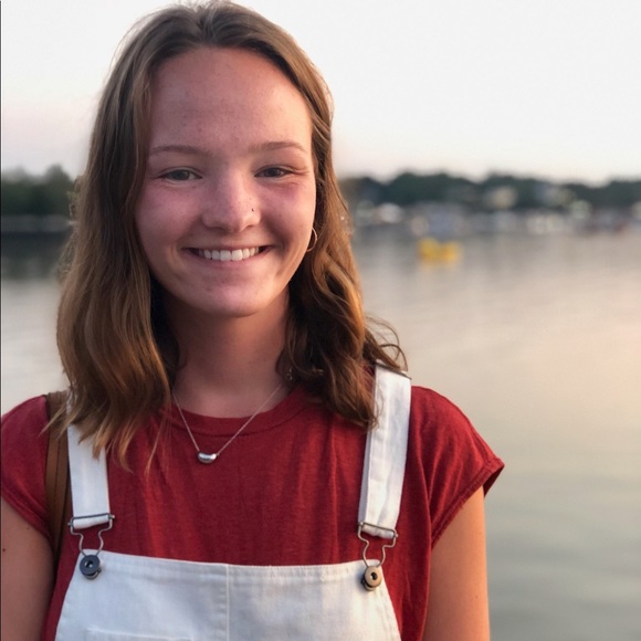 Meet your Posher, Nora - Picture 1 of 1